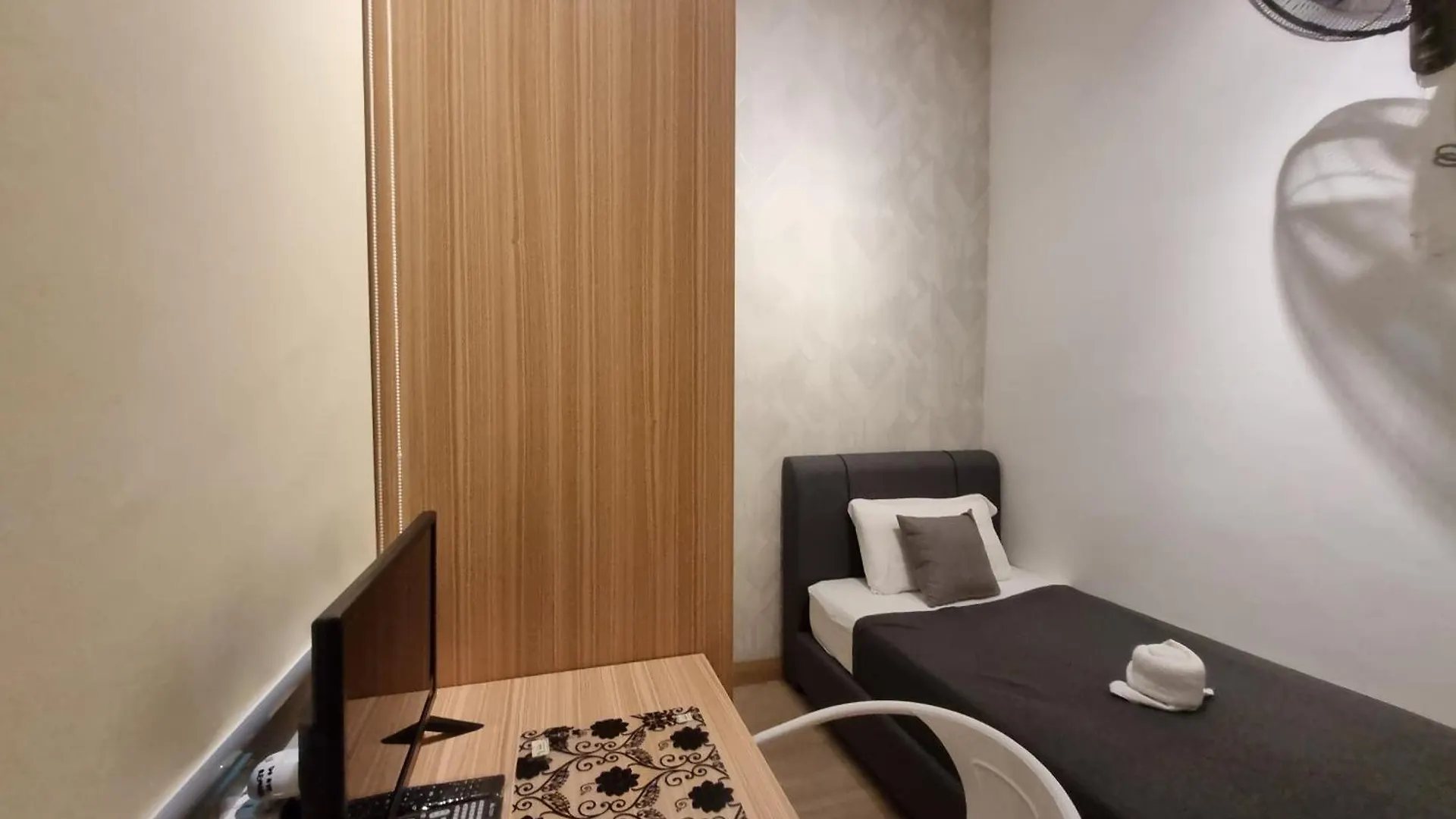 Sunway Paradise Home Staycation Ph2120 Self Check In Out Subang Jaya